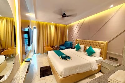 Super Deluxe Room